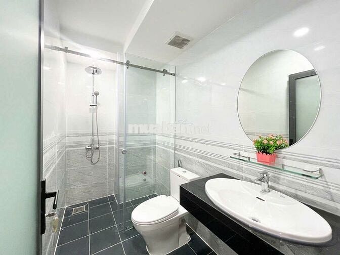 Căn hộ Cao Cấp, Full NT, máy giặt riêng, ngay Phú Mỹ Hưng Quận 7