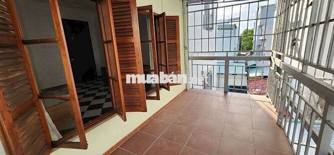 Cho Thuê Phòng Balcony Gần Cresent Mall, Hoàng Quốc Việt, Cầu Phú Xuân