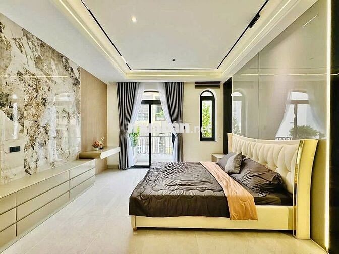 SIÊU PHẨM NHÀ ĐẸP- 40A Đặng Văn Ngữ P.10 Q.PN-5x20 500m2 CÓ THANG MÁY