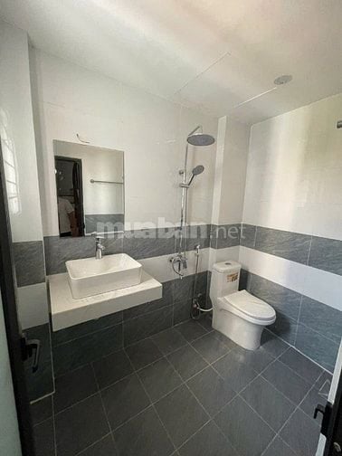 Trần Cung 56m2*5T, MT4m ngõ to rộng, 9 phòng khép kín, đủ PCCC, 9.5 tỷ