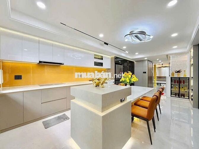 SIÊU PHẨM NHÀ ĐẸP- 40A Đặng Văn Ngữ P.10 Q.PN-5x20 500m2 CÓ THANG MÁY
