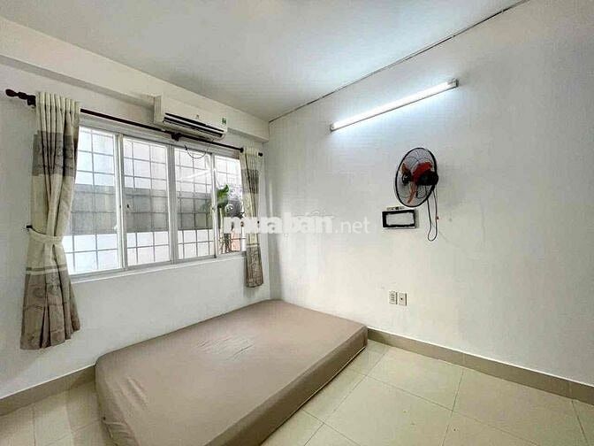 PASS PHÒNG ĐẸP LÊ VĂN SỸ  - VỊ TRÍ ĐỈNH - CỬA SỔ LỚN - FULL NỘI THẤT