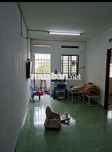 Cho thuê chung cư Bàu Cát 2, 50m2: 2pn, phòng khách, bếp, 8tr/th.