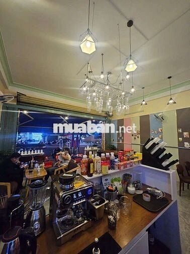 sang quán cafe 6*16 trệt 2 lầu 3pn mặt tiền đường lớn