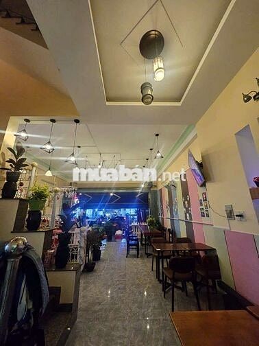 sang quán cafe 6*16 trệt 2 lầu 3pn mặt tiền đường lớn