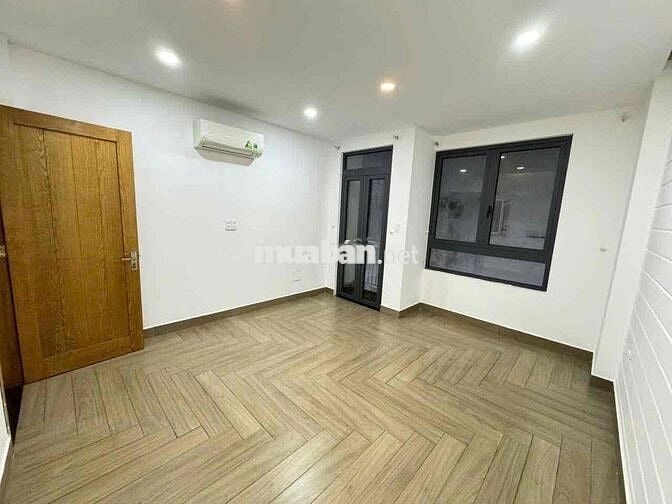 SIÊU PHẨM NHÀ MỚI ĐẸP Cao Thắng - Phường 12 - Quận 10 - trống suốt