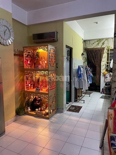 Cchính chủ cần bán căn hộ 44 Nguyễn Biểu Q.5 - giá tốt nhất khu q5
