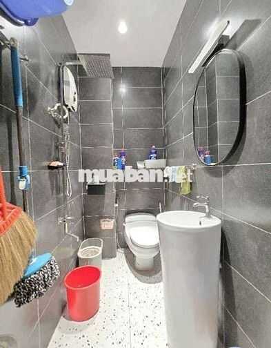 Bán nhà mặt phố 5 tầng, 3.5x21 Đặng Văn Ngữ PN. Giá 21 tỷ còn bớt