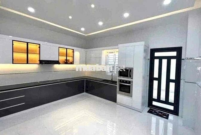 Nhà mới Lý Thái Tổ - Hưng Phú, Cái Răng giá 12 tỷ 700 triệu (T Lượng)