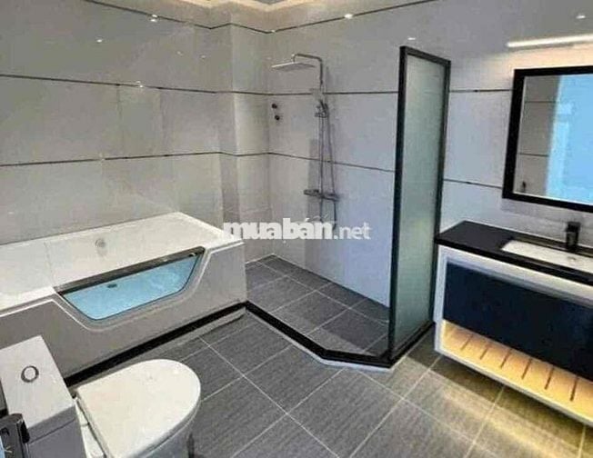 Nhà mới Lý Thái Tổ - Hưng Phú, Cái Răng giá 12 tỷ 700 triệu (T Lượng)