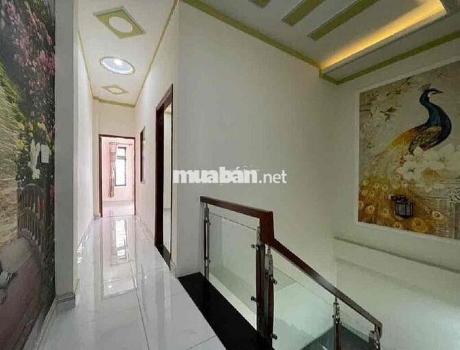 Nhà 3 Tầng Dĩ An, 64m2, Mặt Tiền 8M, Sổ Hồng Riêng, chỉ hơn 4 Tỷ
