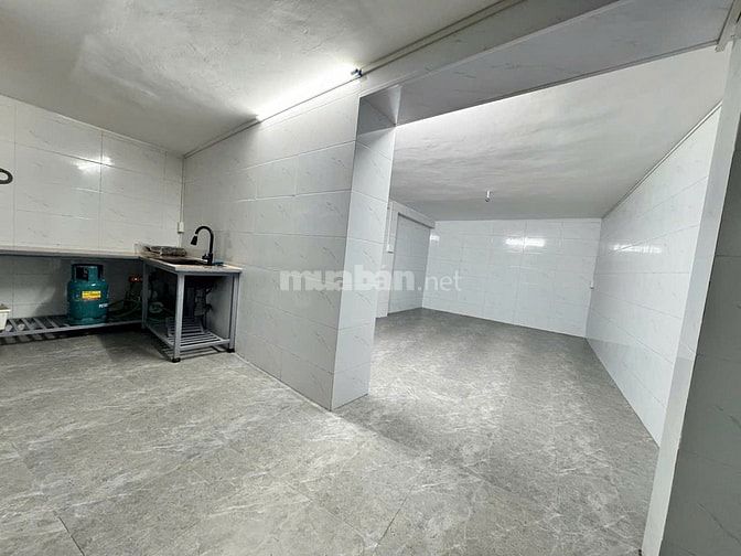 Chính chủ cho thuê nhà mới sửa lại 2 tầng, nhà ngách 116 Quan Thổ 1