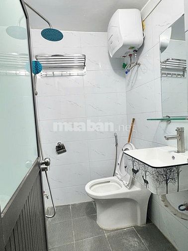 Chính chủ cho thuê nhà mới sửa lại 2 tầng, nhà ngách 116 Quan Thổ 1