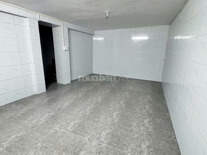 Chính chủ cho thuê nhà mới sửa lại 2 tầng, nhà ngách 116 Quan Thổ 1