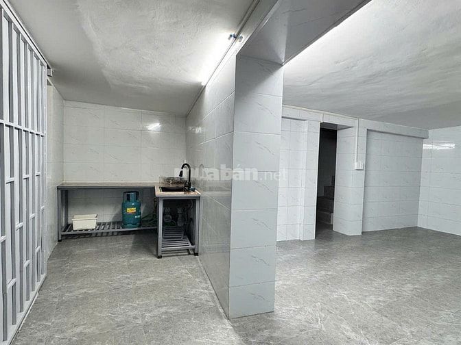 Chính chủ cho thuê nhà mới sửa lại 2 tầng, nhà ngách 116 Quan Thổ 1