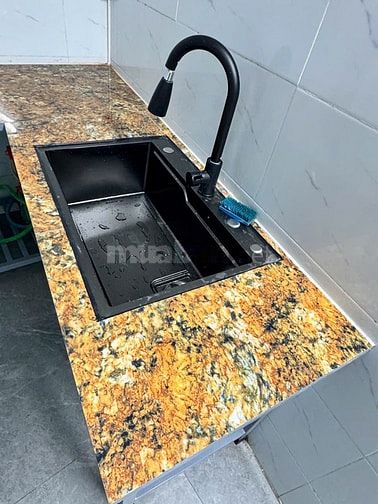 Chính chủ cho thuê nhà mới sửa lại 2 tầng, nhà ngách 116 Quan Thổ 1