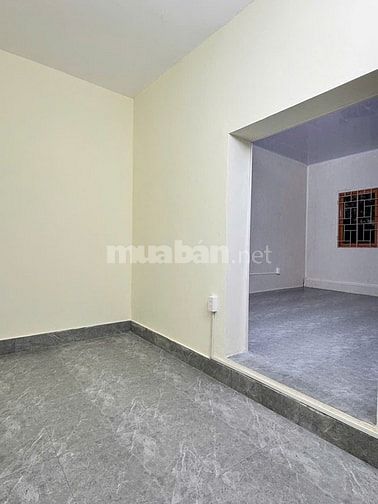 Chính chủ cho thuê nhà mới sửa lại 2 tầng, nhà ngách 116 Quan Thổ 1