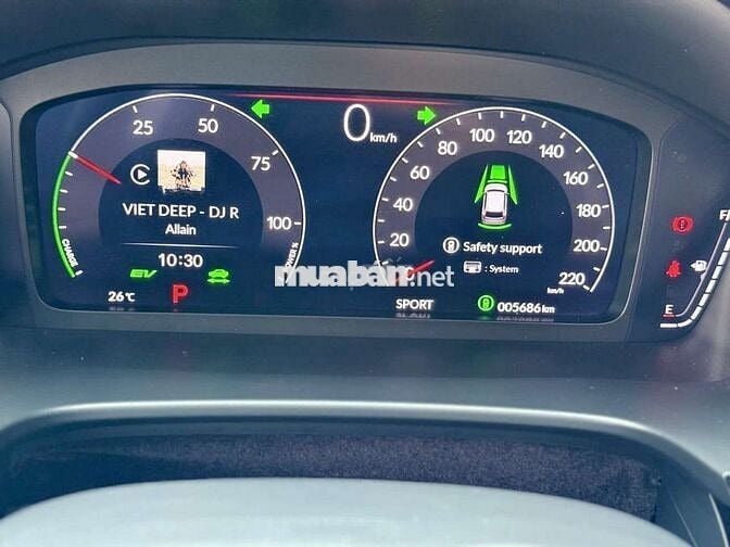 Honda CRV HEV RS sx 2024 chạy 5.000 km