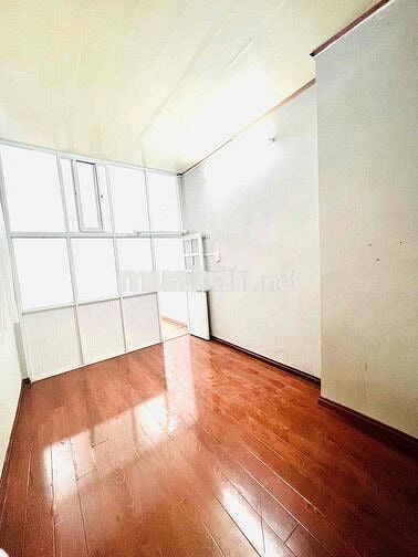 cho thuê nhà nguyên căn. lê văn duyệt p3 Bình thạnh