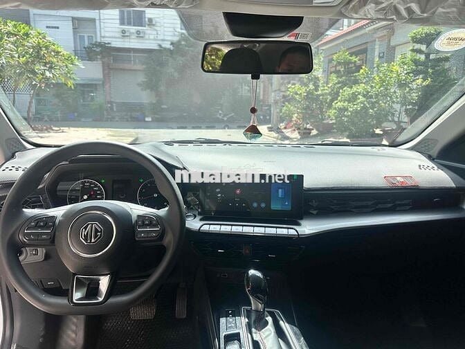 MG MG5 2024 - 14900 km