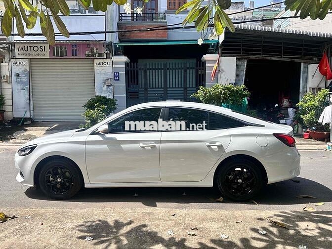 MG MG5 2024 - 14900 km