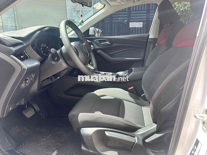 MG MG5 2024 - 14900 km