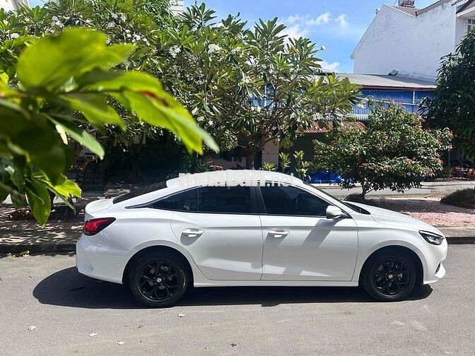 MG MG5 2024 - 14900 km