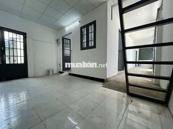 Mặt tiền nội bộ Lưu Hữu Phước, giá *** khu vực!