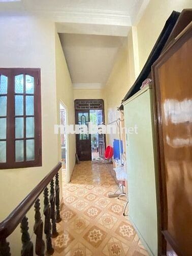 cần bán nhà đường giải Phóng. 45m2 xây 4 tầng, gần đường ô tô.