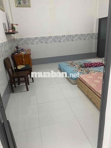 nhà ngay trung tâm ngang 8m dài 15,5m