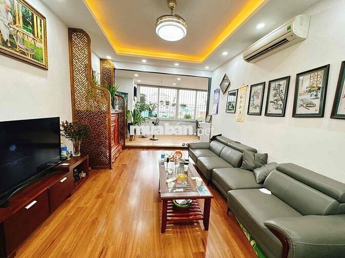 Tập thể N2 Vĩnh Phúc, BD, 3 ngủ, khách bếp, 2wc, oto đỗ chân toà nhà Tập thể N2 Vĩnh Phúc, BD, 3 ngủ, khách bếp, 2wc, oto đỗ chân toà nhà