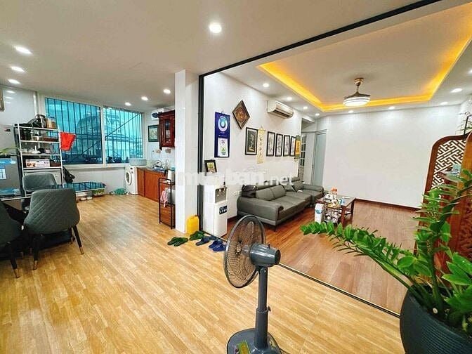 Tập thể N2 Vĩnh Phúc, BD, 3 ngủ, khách bếp, 2wc, oto đỗ chân toà nhà