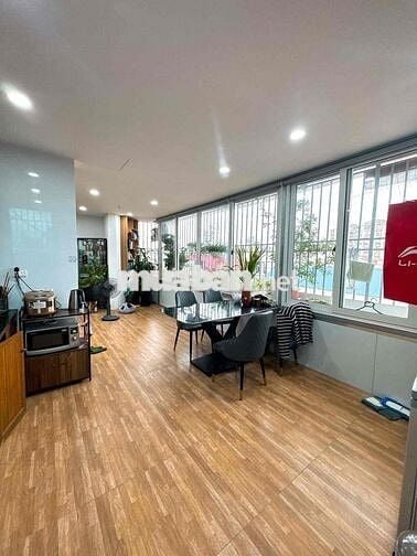 Tập thể N2 Vĩnh Phúc, BD, 3 ngủ, khách bếp, 2wc, oto đỗ chân toà nhà