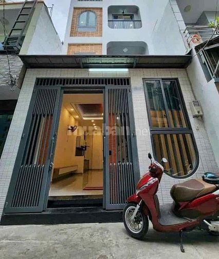 Nhà đẹp hẻm 1, hẻm rộng DT 33m2 giá 2ty150 Lý Thái Tổ Phường 2 Quận 1