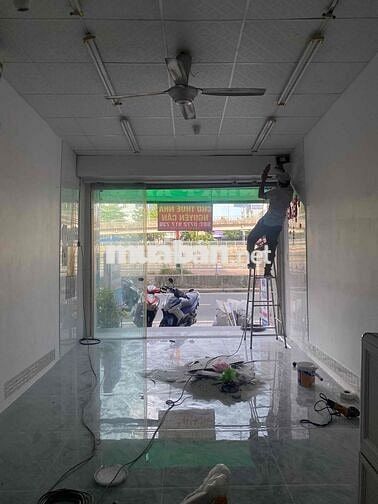 Nhà MT 3 lầu mởi cho thuê nguyên căn ngay Q6
