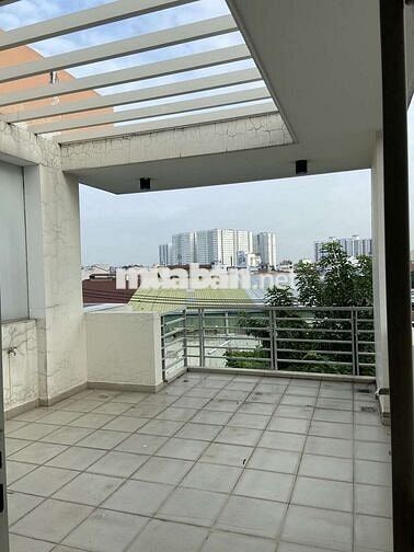 Cần bán gấp nhà P.TTN cŭ Q12..DT 4,2x20 .1 trệt 3 lầu 5PN 5WS nhà đẹp