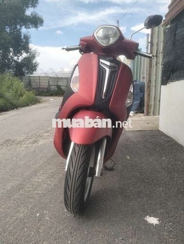 Bán xe Grande đỏ nhám