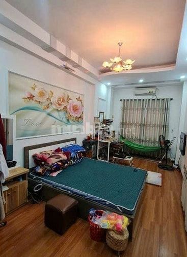Cho thuê NHÀ 5 TẦNG full nội thất. Giá: 10 tr