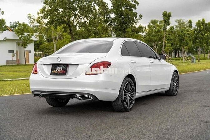 C200 Exclusive Sx 2021 màu trắng sang trọng