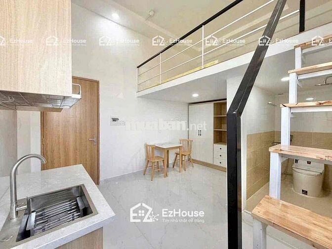 Căn hộ dịch vụ gác lửng rộng 30m2 ngay chợ Bà Chiểu