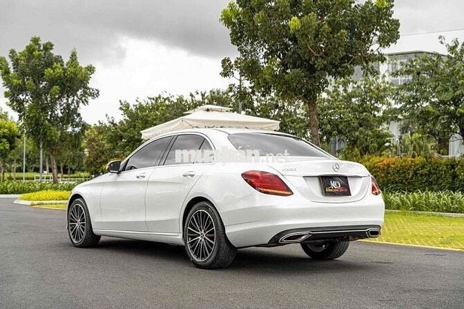 C200 Exclusive Sx 2021 màu trắng sang trọng