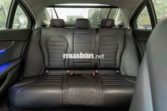 C200 Exclusive Sx 2021 màu trắng sang trọng