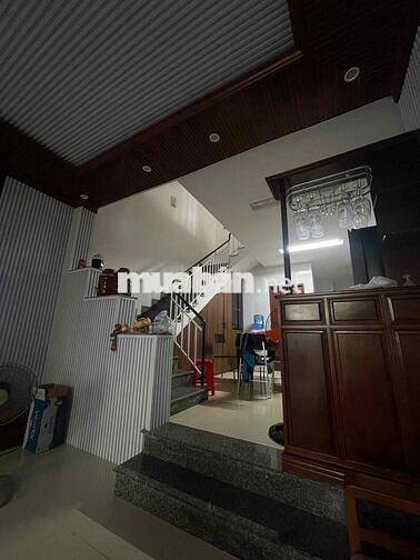 Nhà mặt tiền Dương Đình Nghệ giá 13,5tỷ có sẵn nội thất xây 3 tầng 4WC