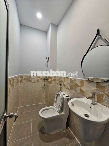 Trống phòng trệt có thể vừa ở vừa kinh doanh tạp hóa, VP phẩm,..