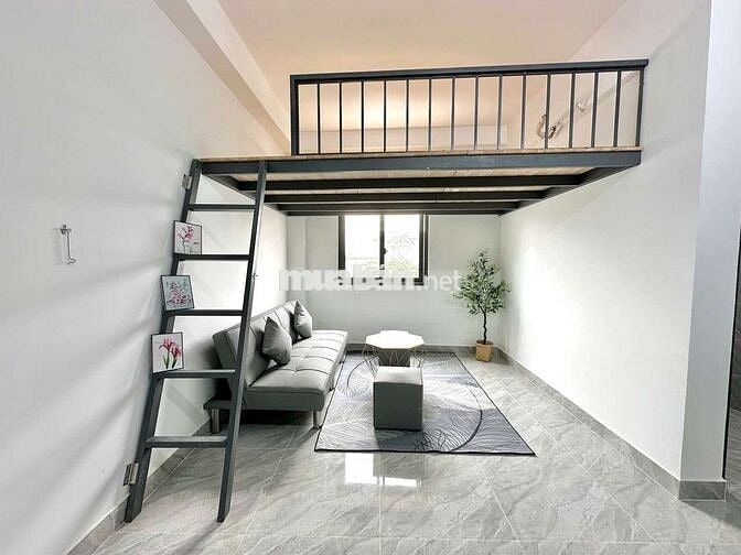 Khách em pass hợp đồng 10 tháng phòng cửa sổ trời full nội thất