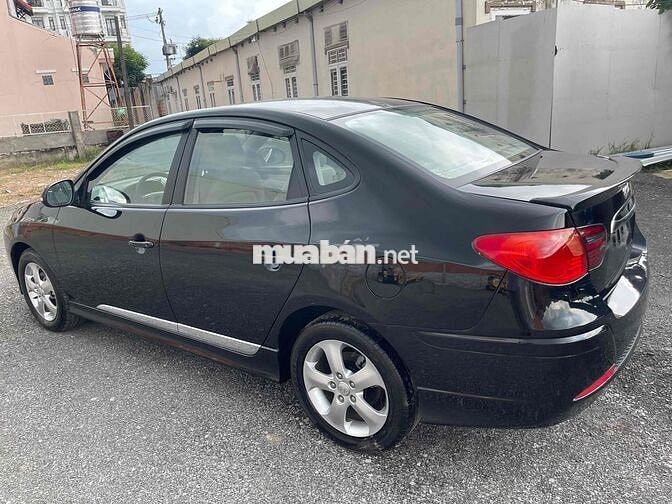 Hyundai Avante 2011 1.6 AT - 124000 km