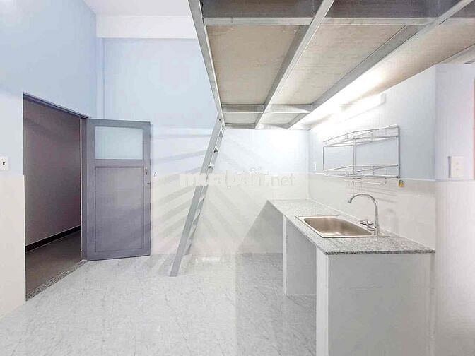 DUPLEX CỬA SỔ TRỜI MÁT RƯỢI - GIÁ SIÊU MỀM - GẦN NTTU