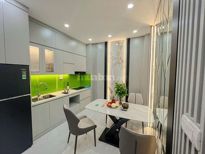 Phú Thượng, DT: 65m2, 6 tầng thang máy - nhà mới đẹp, ô tô đỗ cửa - KD