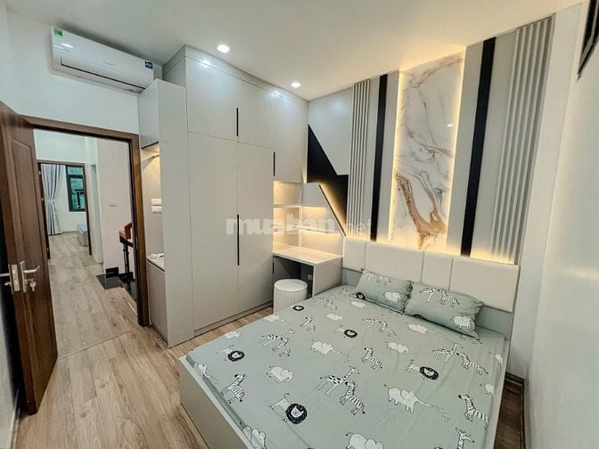 Phú Thượng, DT: 65m2, 6 tầng thang máy - nhà mới đẹp, ô tô đỗ cửa - KD