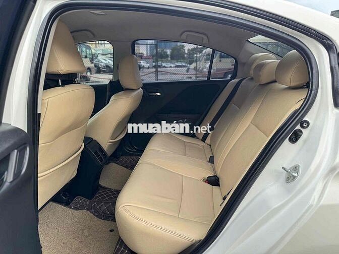 Honda City 2017 1.5 CVT - 7000 km